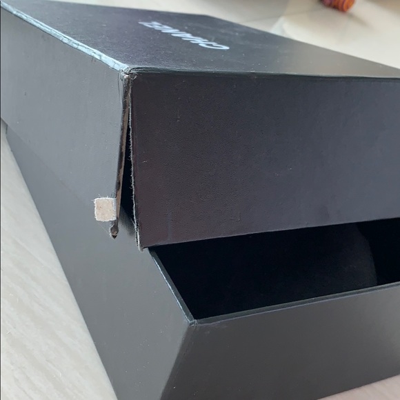 Empty Chanel box with dust bag - Picture 4 of 4